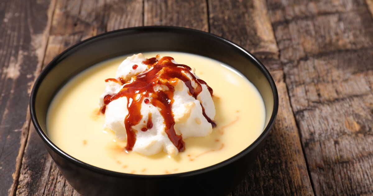 Une île flottante salée : l'originalité à votre table