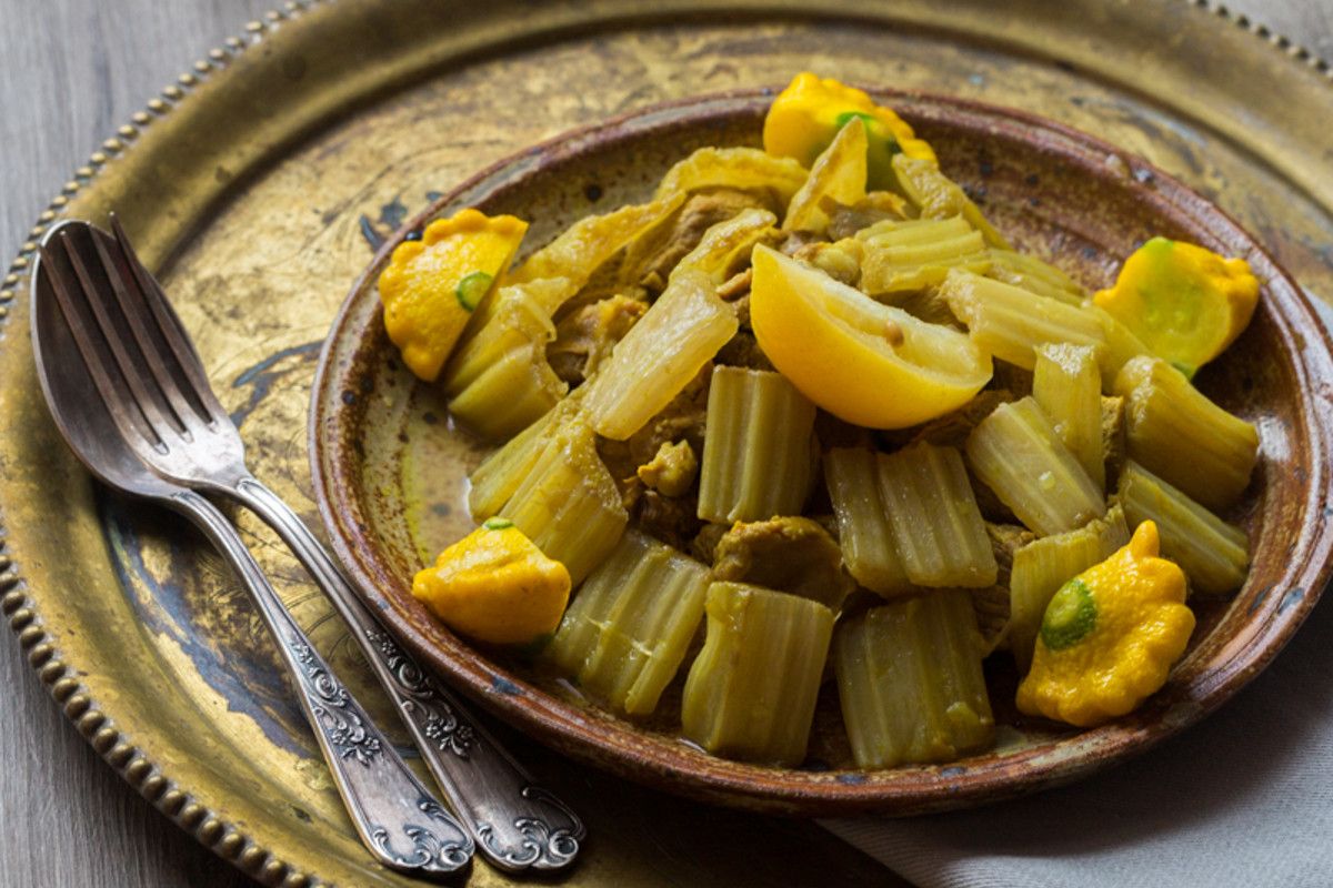 Tajine d'agneau aux cardons : un plat réconfortant