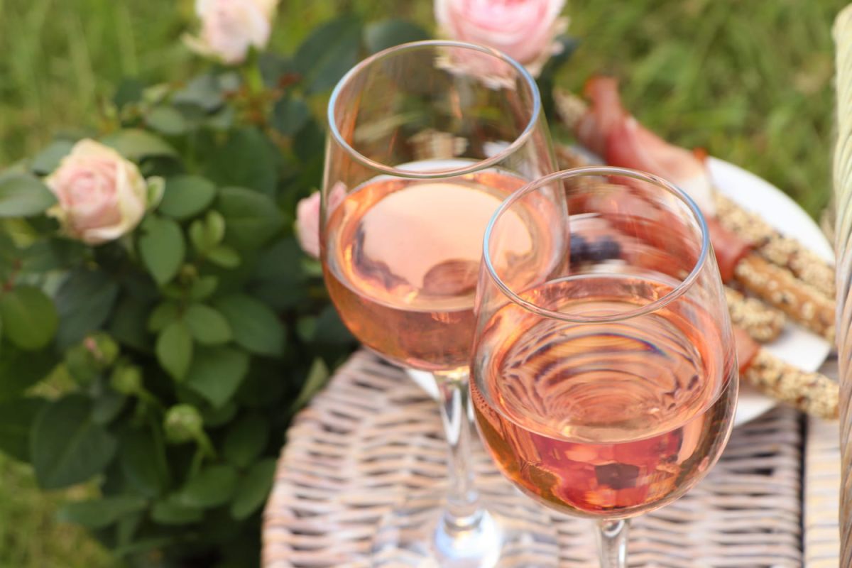 Le vin rosé qui fait tourner les têtes : découvrez le coup de cœur 2025