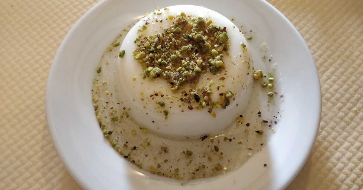 Découvrez le mouhallabié, le flan libanais de Christophe Michalak