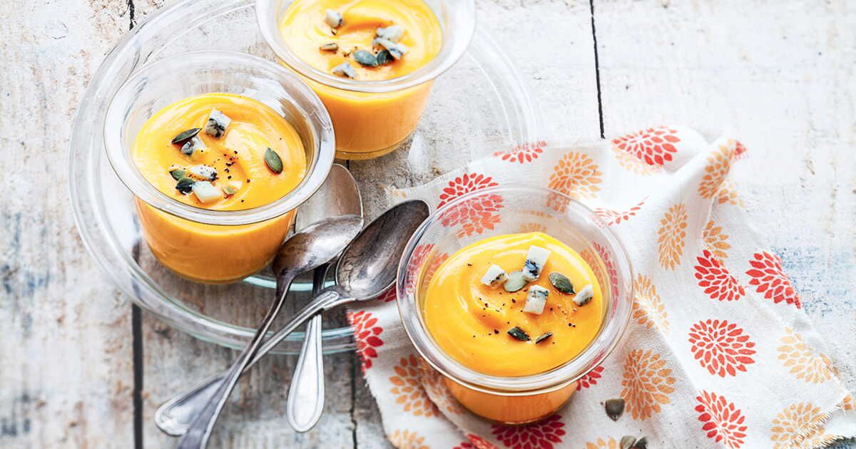 Une délicieuse soupe de potiron relevée au morbier