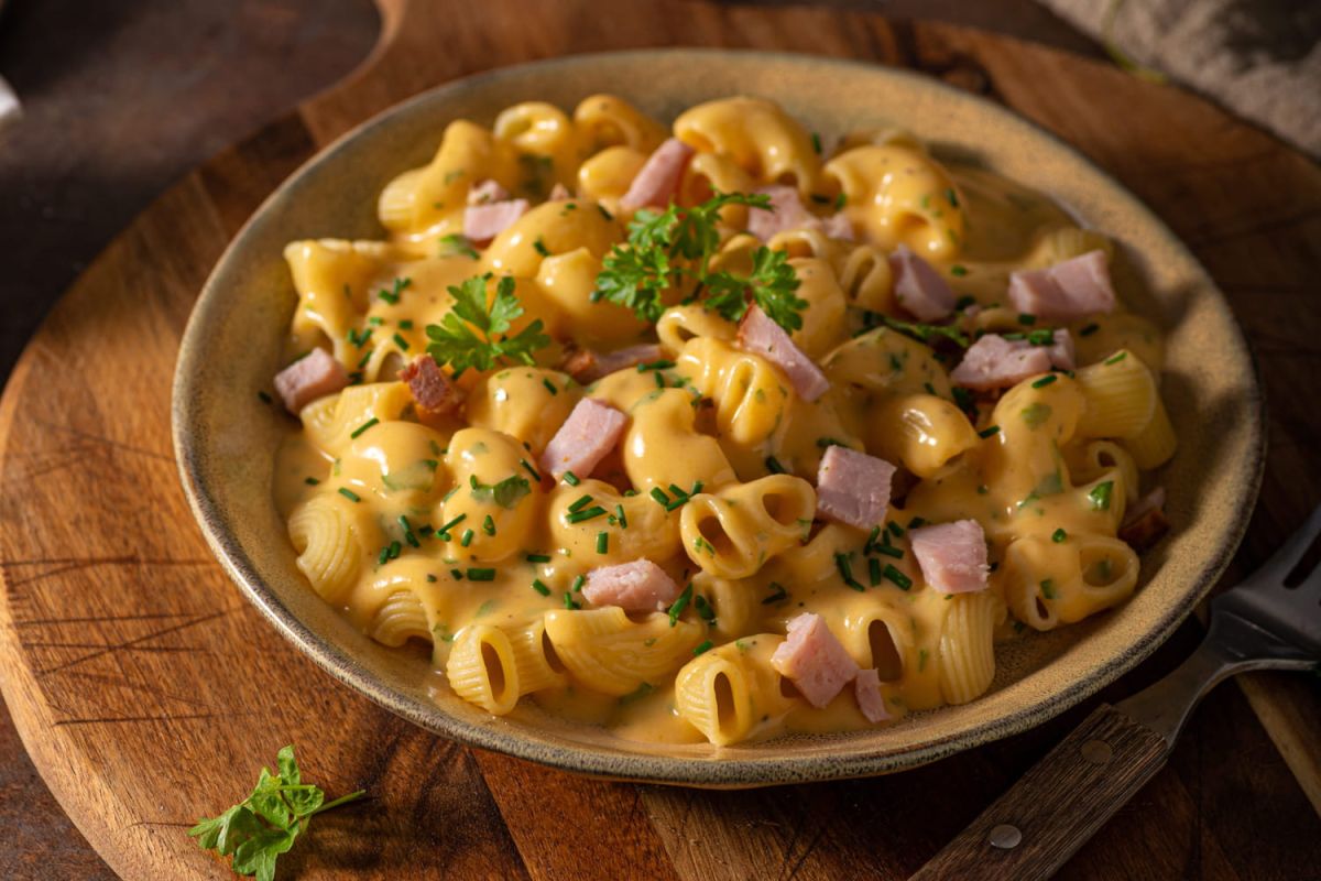 Transformez vos coquillettes au jambon en une oeuvre gastronomique