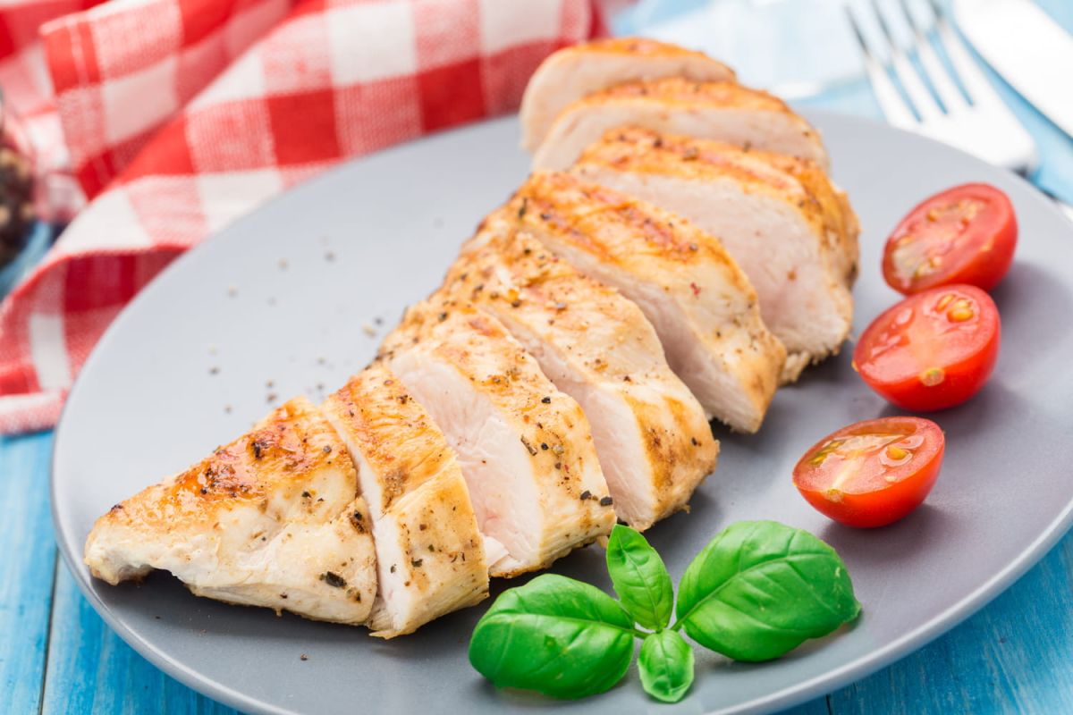 Comment garder vos blancs de poulet tendres et savoureux
