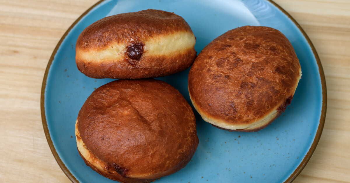Découvrez la recette irrésistible de beignets au chocolat de Cyril Lignac