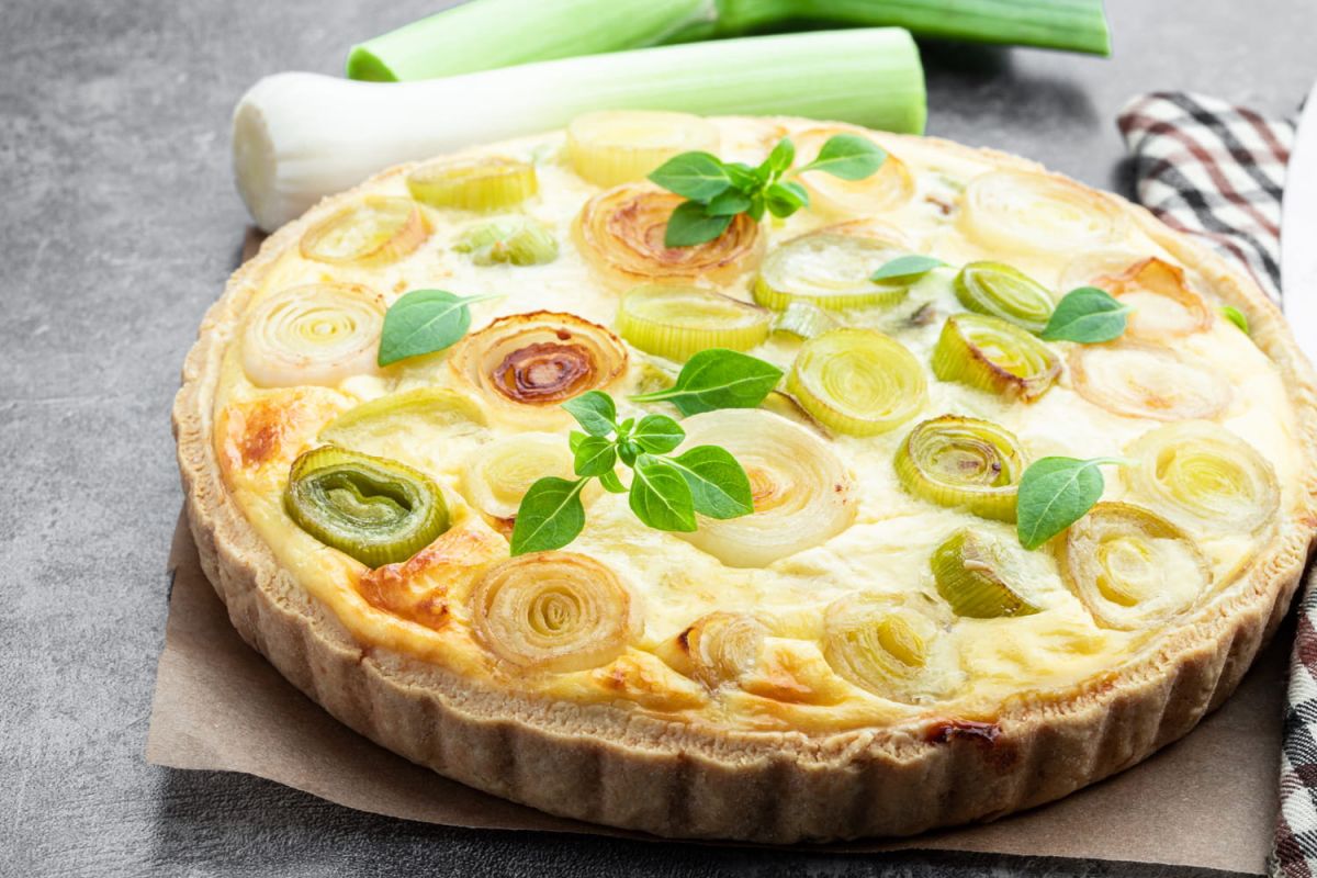 Cyril Lignac révélateur d'une quiche aux poireaux irrésistible