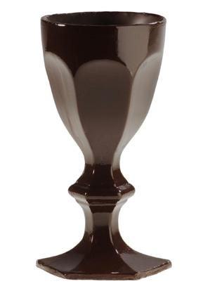 Un hommage chocolaté au mythique verre Harcourt de Baccarat