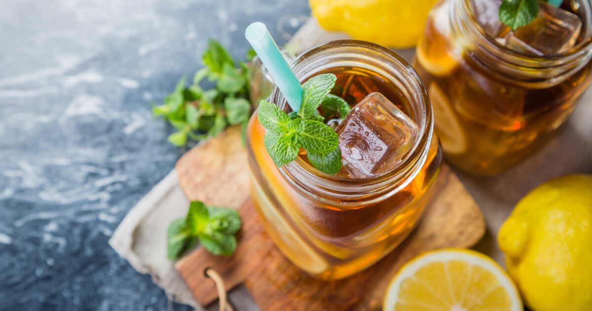 Thés glacés : 12 recettes rafraîchissantes à réaliser pour les beaux jours