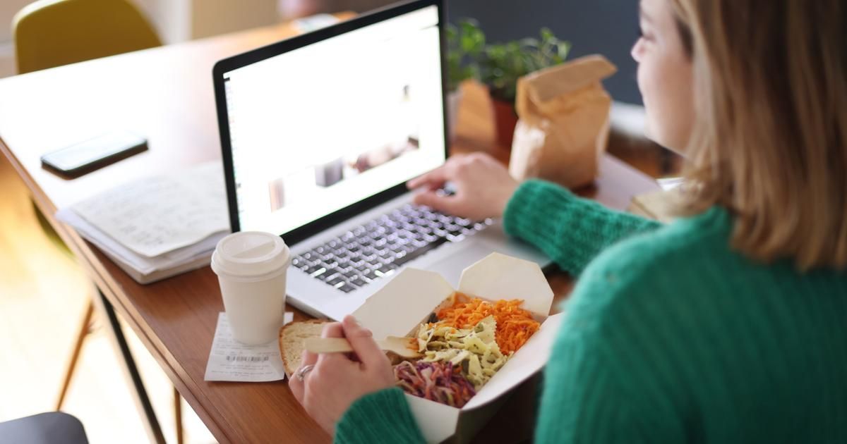 les effets inattendus de manger devant un écran